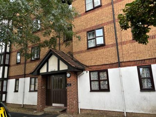 Apartment for rent in Slade Green, Greater London