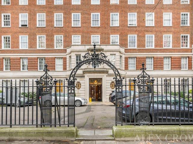 Apartment for rent in St. John's Wood, Greater London