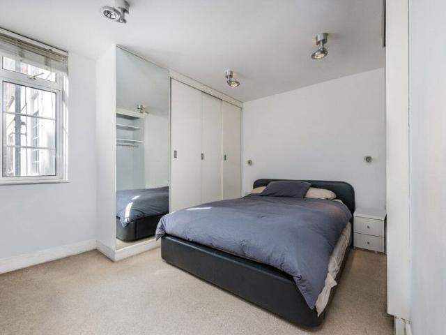 Apartment for rent in St. John's Wood, Greater London