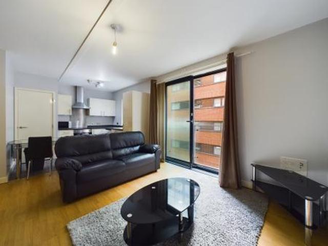 Apartment for rent in Chinatown, Calderstones