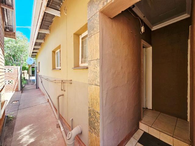 Flat for rent in Kathu, Gamagara Local Municipality