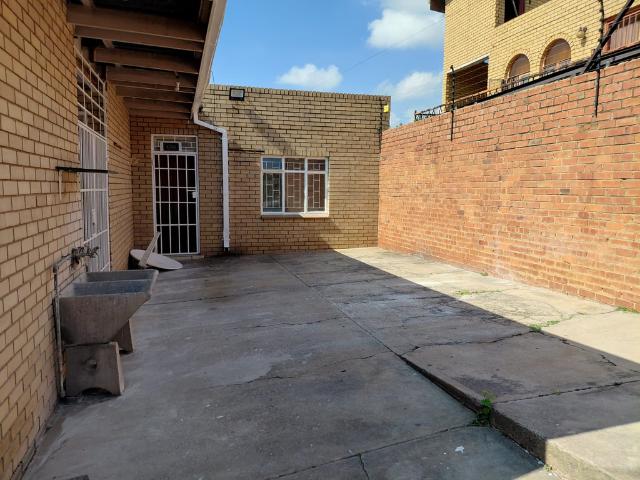Apartment for rent in Waterkloof, Gauteng