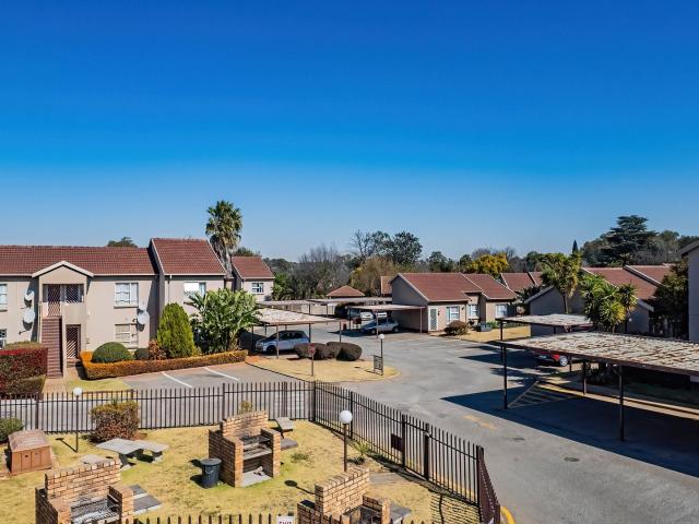 Apartment for rent in Bonaero Park, City of Ekurhuleni Metropolitan Municipality