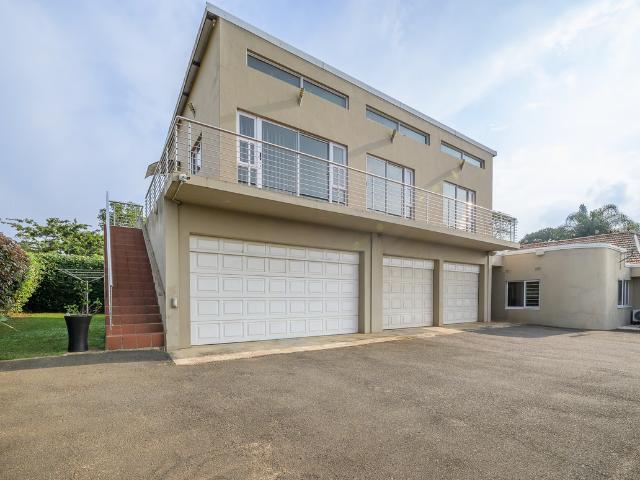 Apartment for rent in eThekwini Ward 18, Queensburgh
