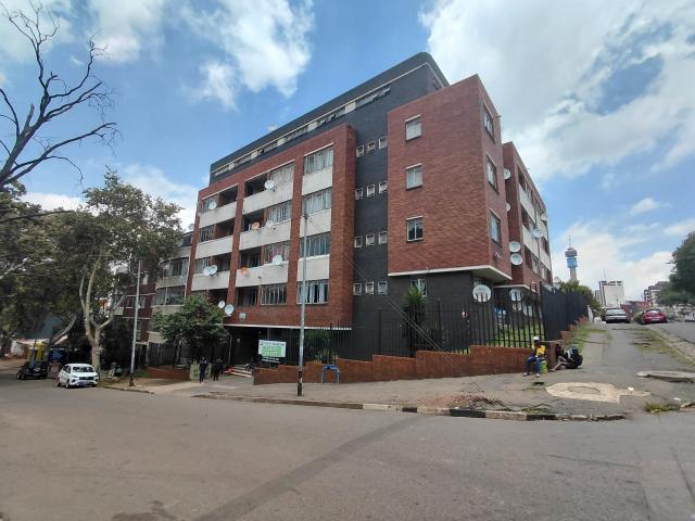Apartment for rent in Berea, Johannesburg
