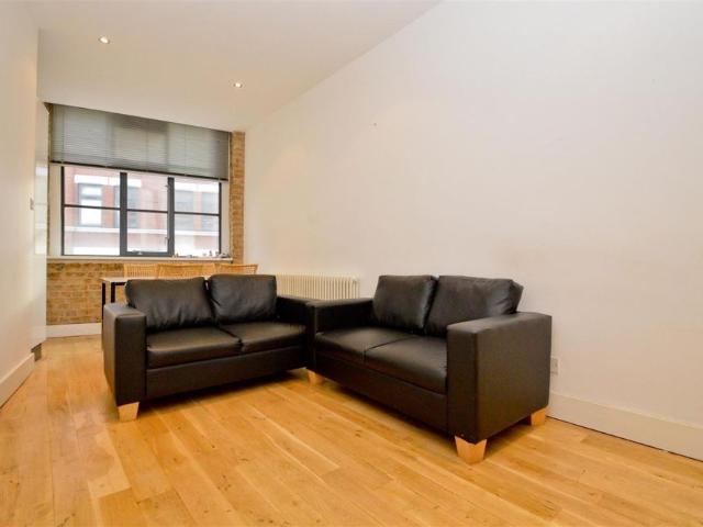 House for rent in Ardleigh Green, Greater London