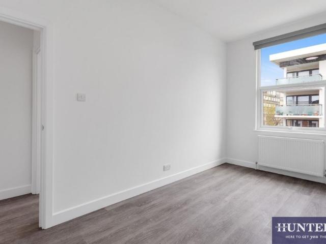 Apartment for rent in Sands End, Greater London