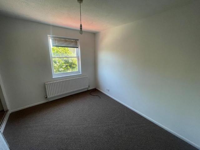 Apartment for rent in East Cliff, Acol