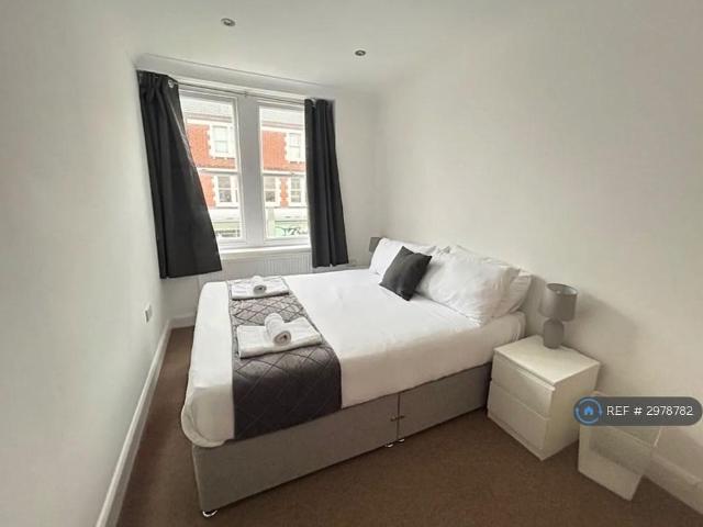 Apartment for rent in Upton, Acol