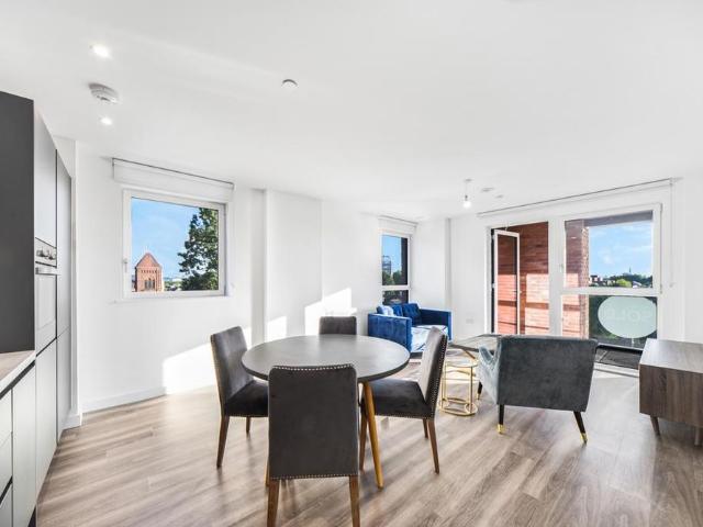 Apartment for rent in Upton Park, Greater London