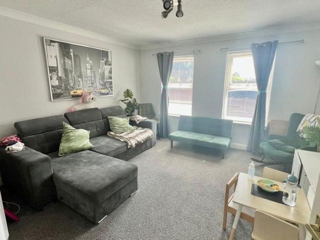 Apartment for rent in Rufford Park, Yeadon