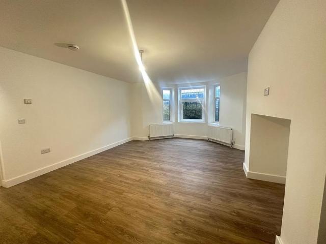 Apartment for rent in Highfields, Huddersfield
