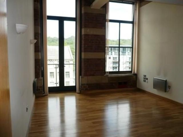 Apartment for rent in Baildon, West Yorkshire