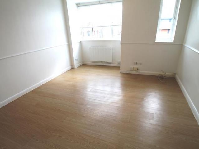 Apartment for rent in Red Hill, Surrey
