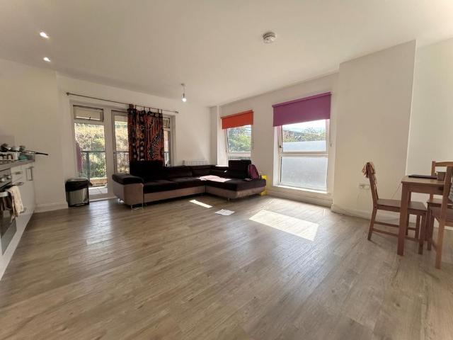 Apartment for rent in Hackbridge, Greater London