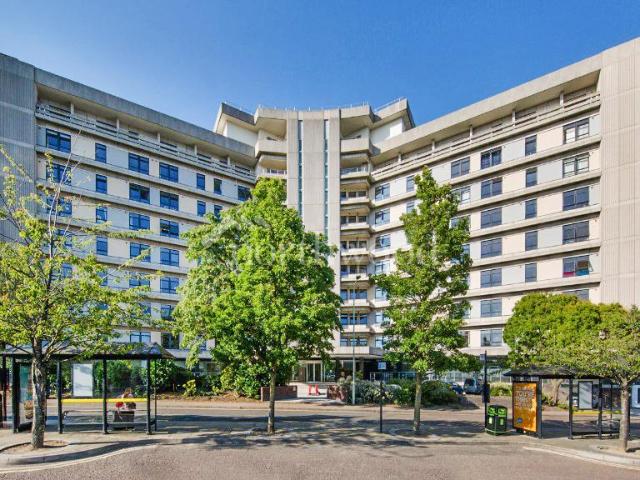 Flat for rent in Repton Manor, Bridgefield