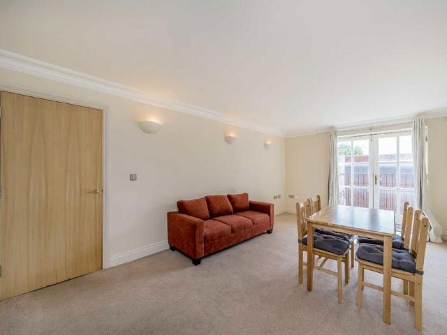 Apartment for rent in Dulwich, Greater London