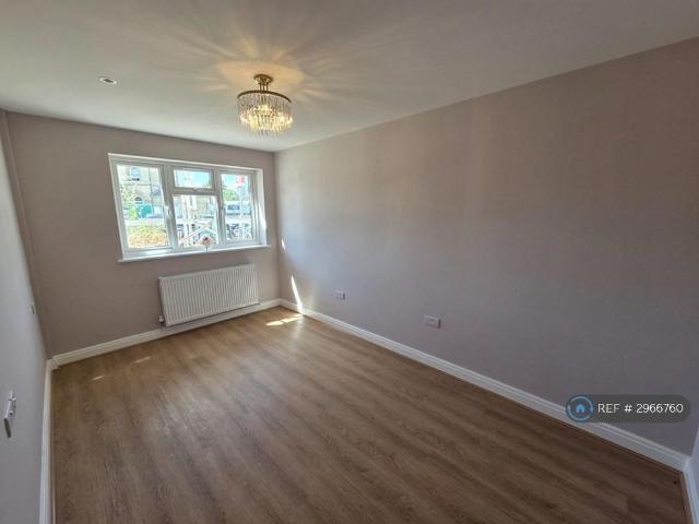 Apartment for rent in Royal Borough of Kingston upon Thames, Greater London