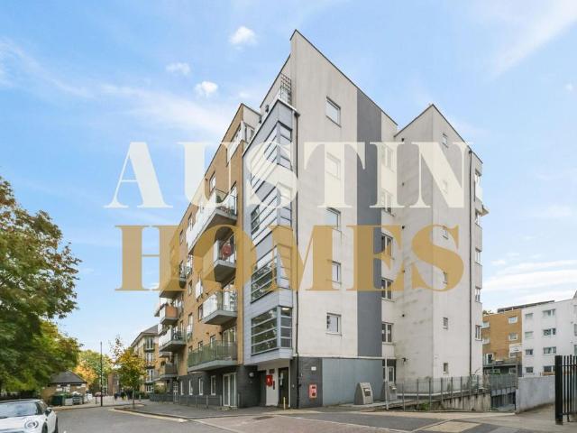 Flat for rent in Kennington, Greater London