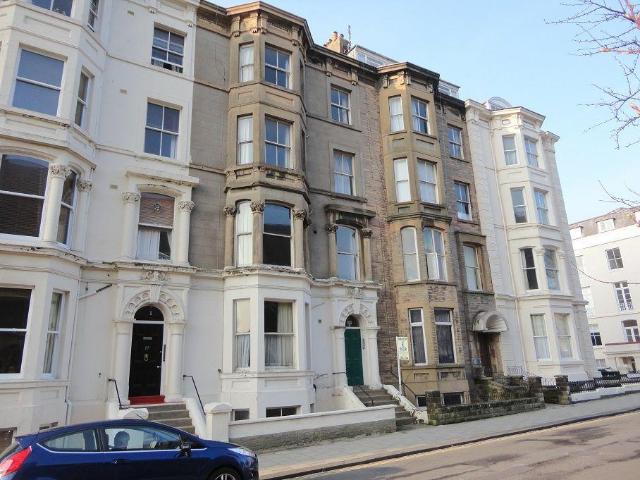 Flat for rent in Scarborough, South Cliff