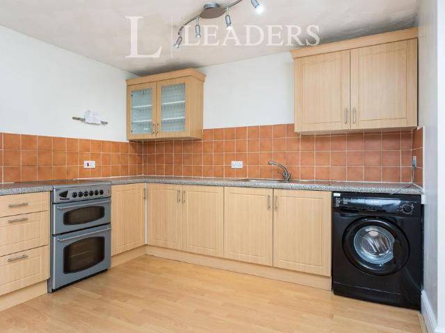 Flat for rent in Fratton, City Of Portsmouth
