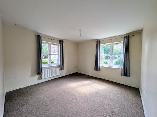 Apartment for rent in Belle Isle, West Yorkshire