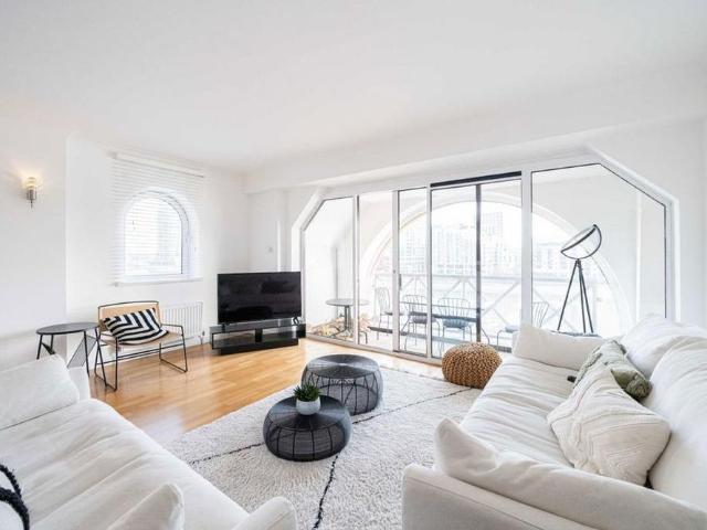 Apartment for rent in Sands End, Greater London