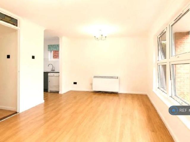 Apartment for rent in Coppice, Aylesbury