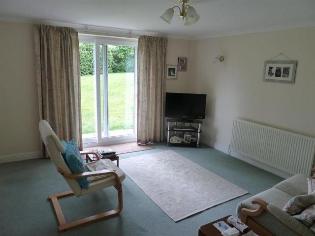 Apartment for rent in Truru, Truro