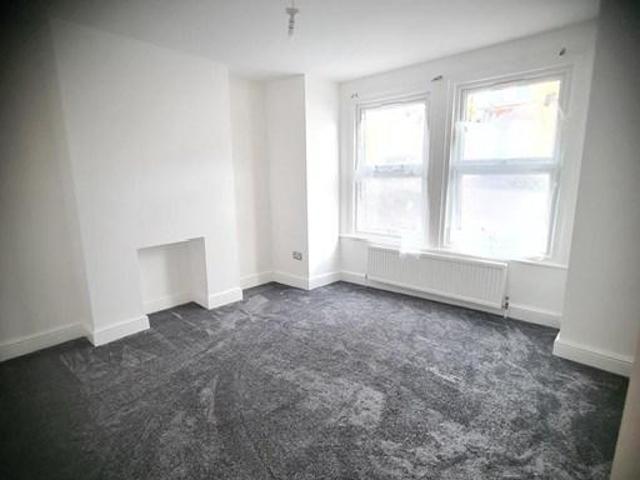 Flat for rent in London Borough of Croydon, Thornton Heath
