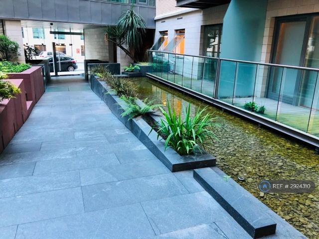 Flat for rent in City Centre, Georgia