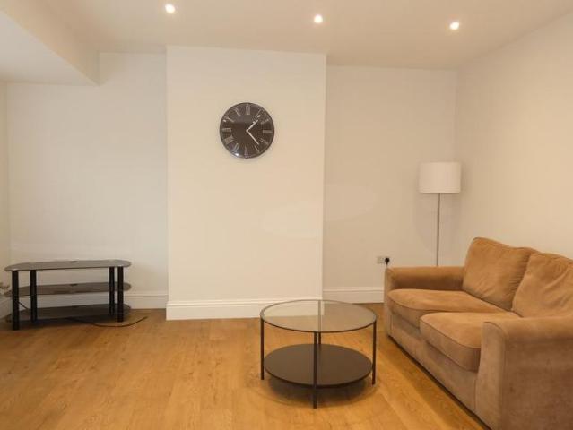 Apartment for rent in Moortown, Leeds