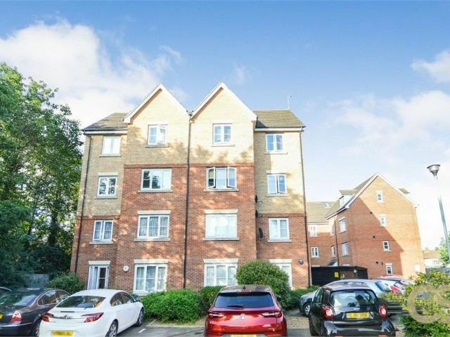 Flat for rent in Broxbourne, Hertfordshire