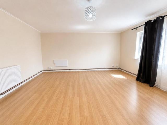 Apartment for rent in Bedford