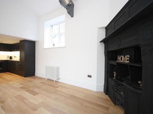 Apartment for rent in Rawdon, West Yorkshire