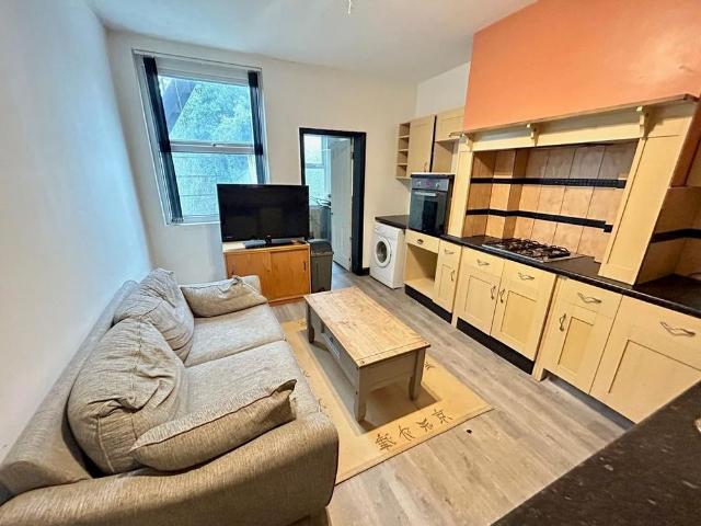 Apartment for rent in Lenton Abbey, Haddon