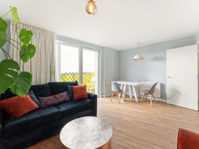 Apartment for rent in Temple Fortune, Greater London