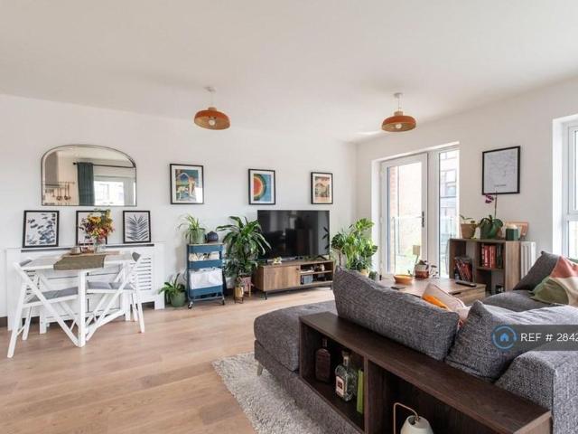 Apartment for rent in Monks Orchard, Isle Of Man