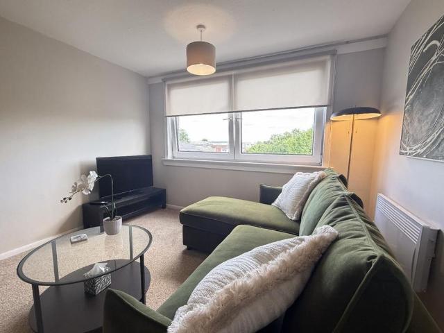 Apartment for rent in Brancumhall Estate, Barassie