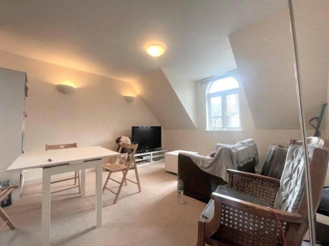 Apartment for rent in Charlotteville, Westborough