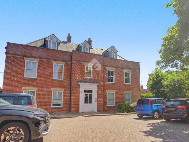 Flat for rent in Hythe, Fordham Heath