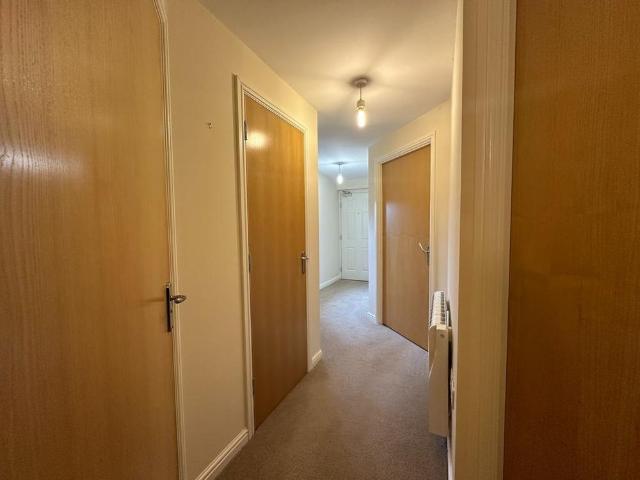 Apartment for rent in Penhill, Swindon