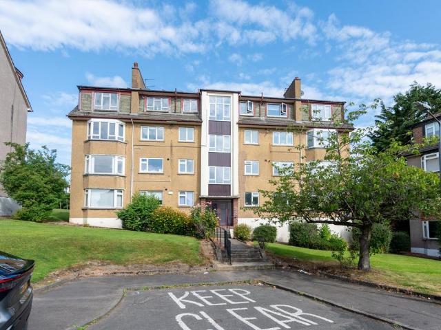 Flat for rent in Robslee, Thornliebank