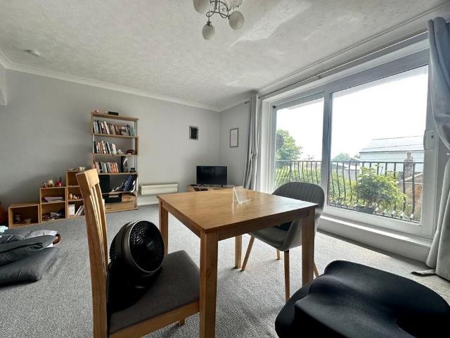 Apartment for rent in Upton, Acol