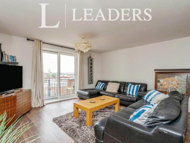 Flat for rent in Portsea, City Of Portsmouth