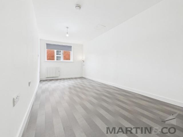 Apartment for rent in Buckland, City Of Portsmouth