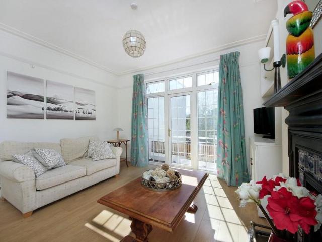 Apartment for rent in London Borough of Ealing, Greater London