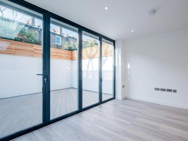 Apartment for rent in Barnsbury, Greater London