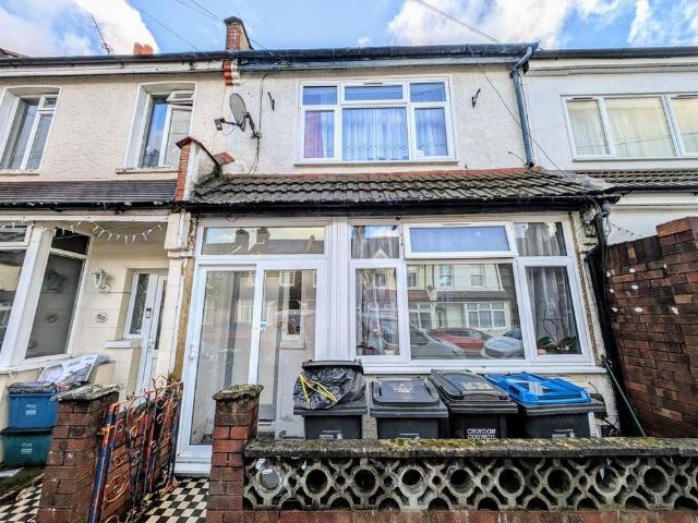 Apartment for rent in London Borough of Croydon, Thornton Heath