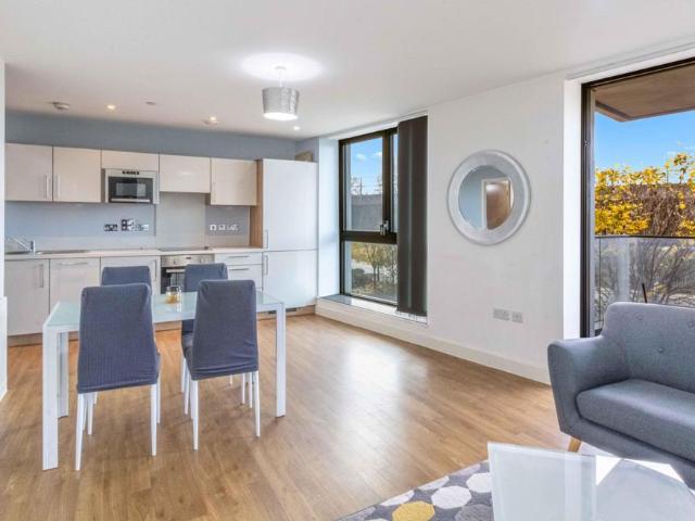Flat for rent in Silvertown, Greater London
